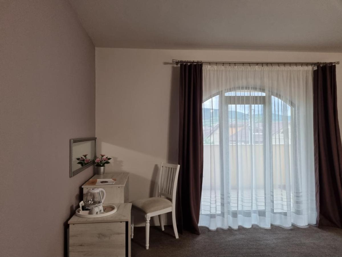 Alba Forum Алба-Юлия Номер фото
